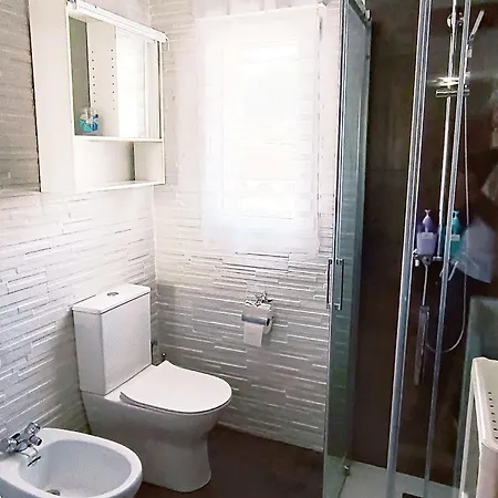 Carlys House - Calzada De Ponga 5 *